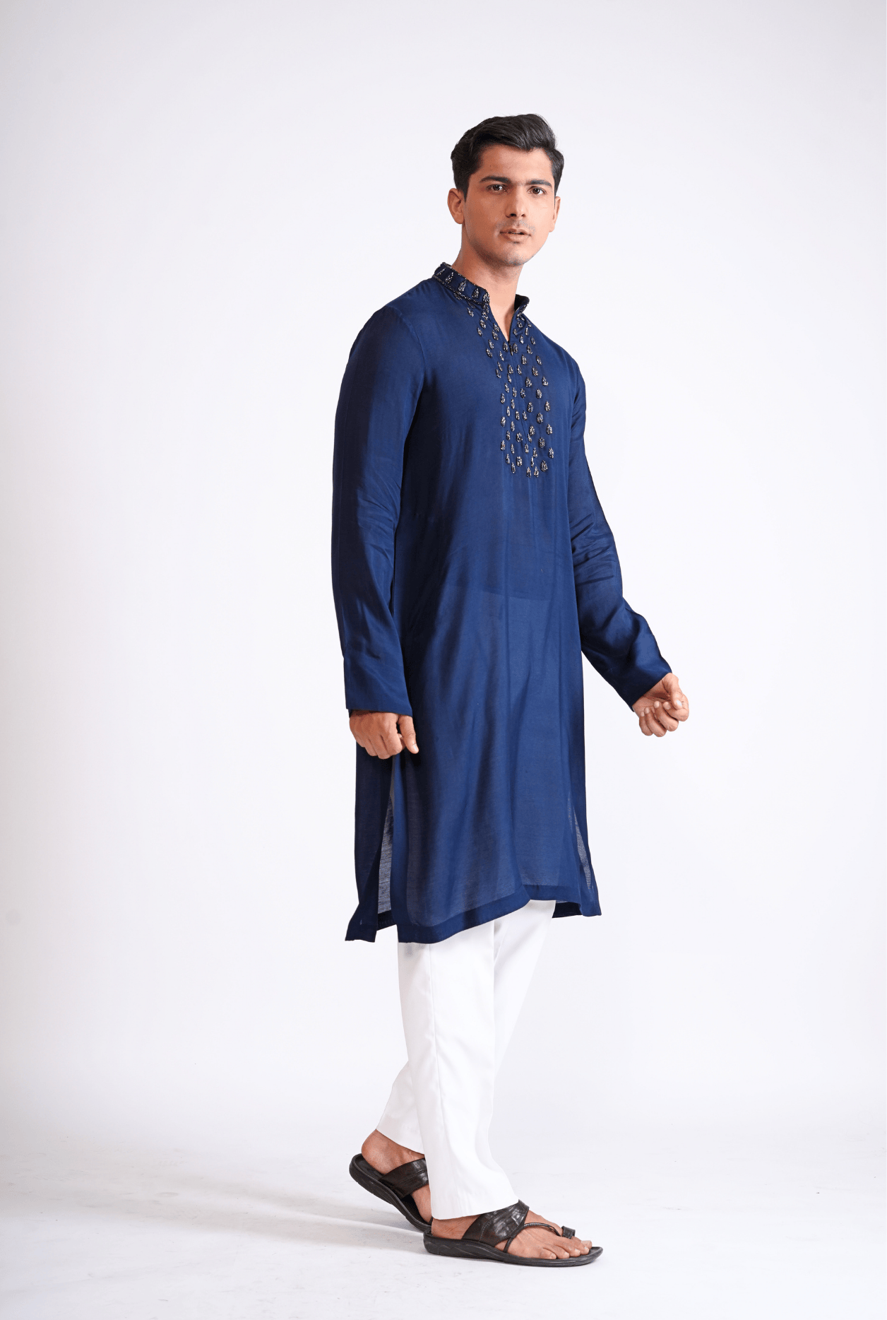 BLUE HAND EMBROIDED KURTA WITH PYJAMA