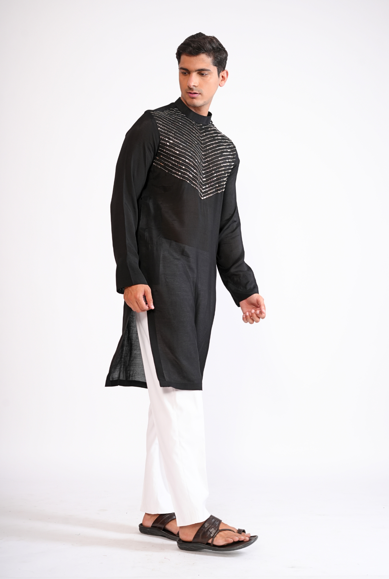 BLACK HAND EMBROIDERED KURTA