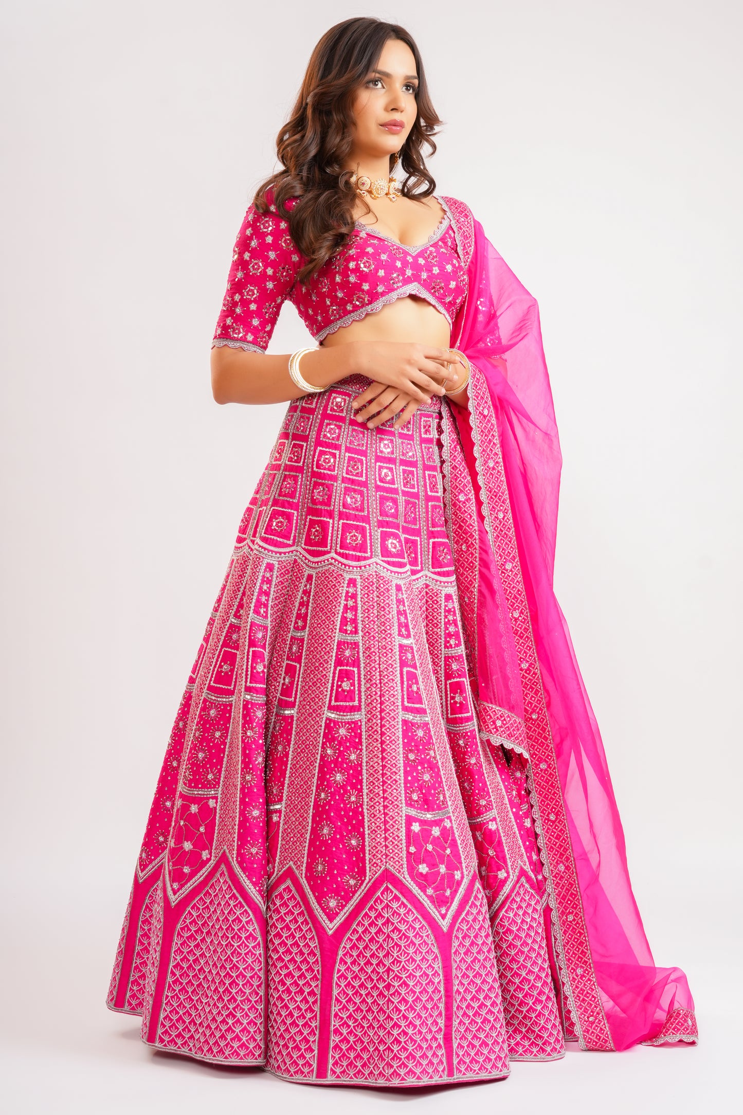 Gulabi Ghera lehenga