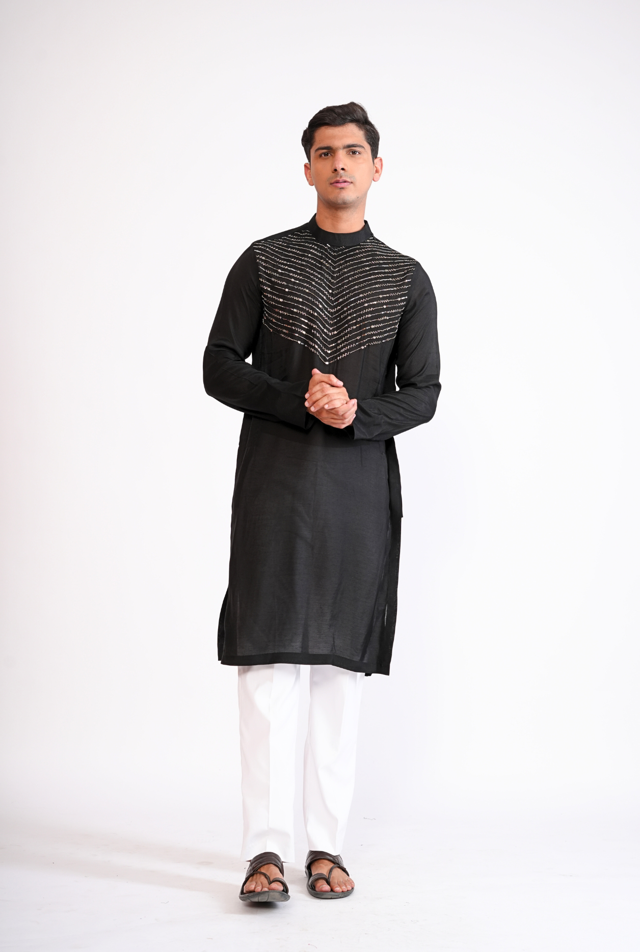 BLACK HAND EMBROIDERED KURTA