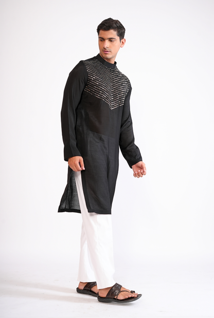 BLACK HAND EMBROIDERED KURTA