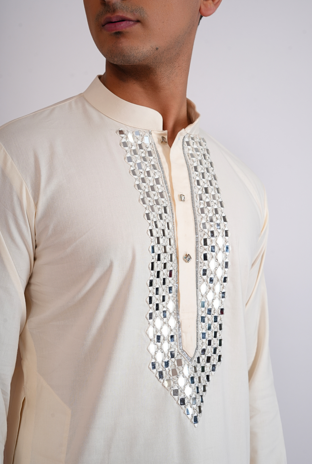 IVORY HAND EMBROIDED KURTA WITH PYJAMA